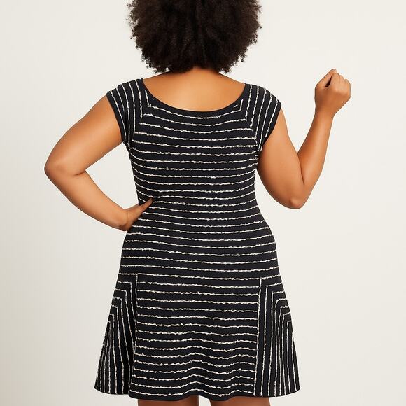 Jessica Simpson 3X Black‎ & Ivory Striped Fit & Flare Dress – Flirty & Fun - Picture 2 of 4